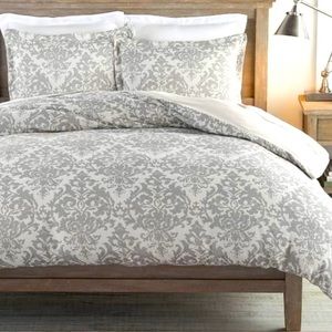 Pottery Barn king size jacquard medallion duvet cover